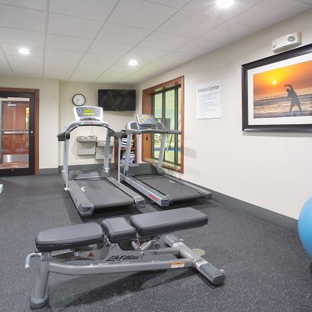 Holiday Inn Express Hotel & Suites Concordia Us 81 By Ihg Eksteriør bilde