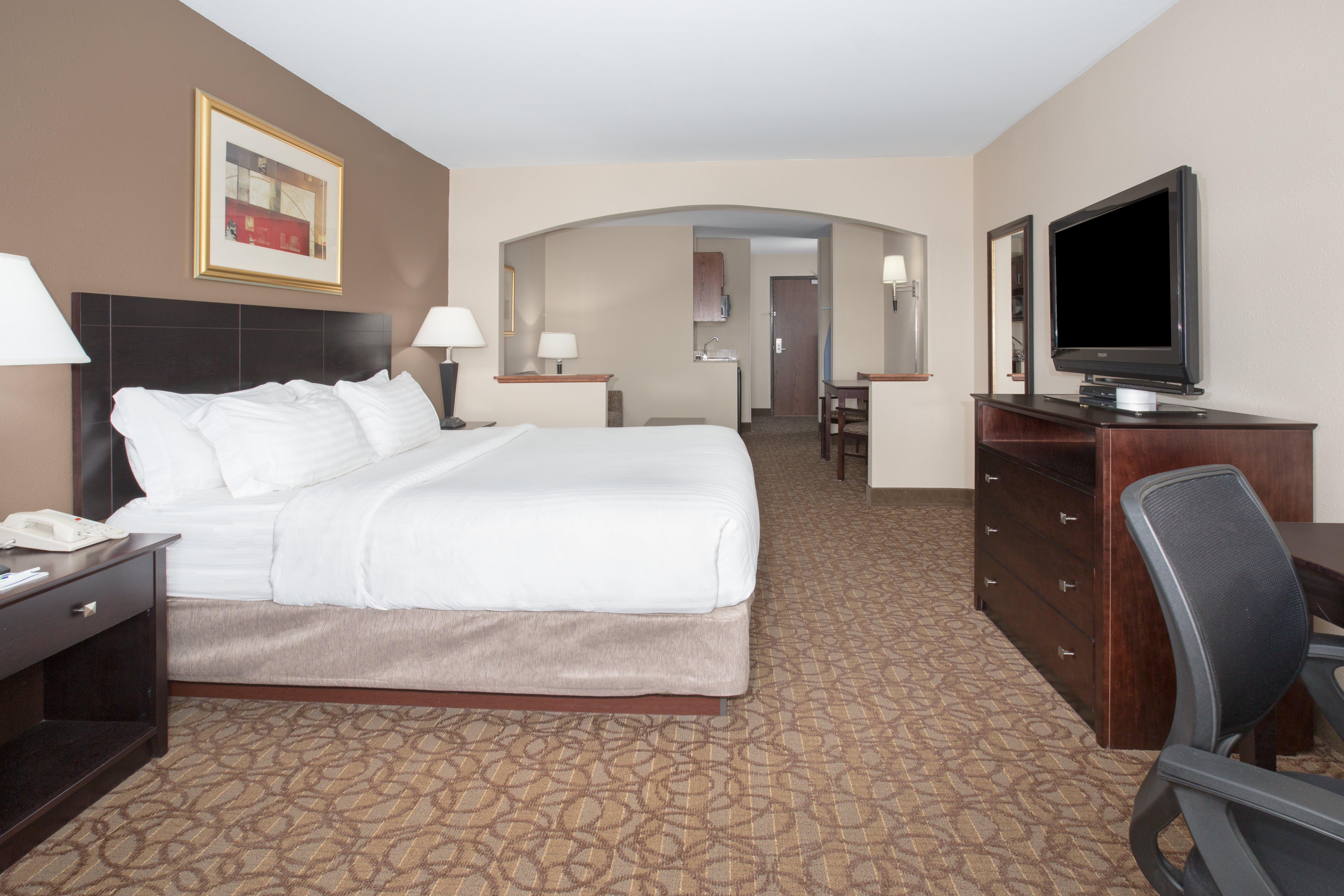 Holiday Inn Express Hotel & Suites Concordia Us 81 By Ihg Eksteriør bilde