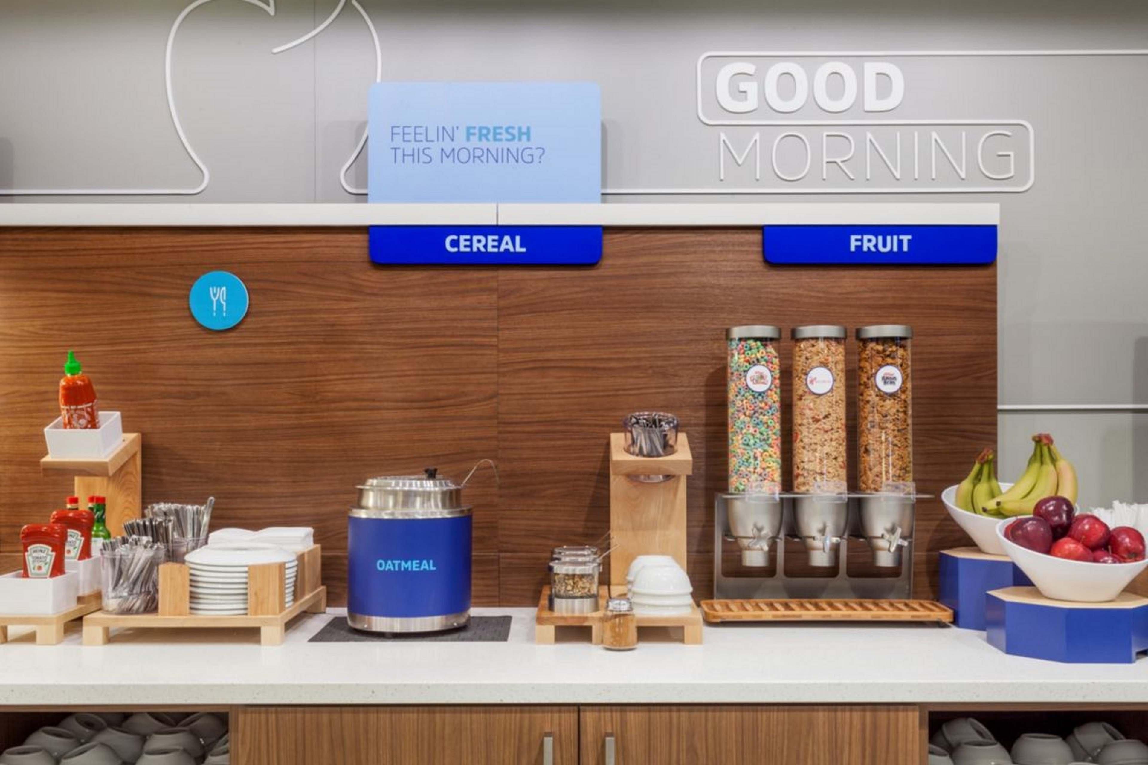 Holiday Inn Express Hotel & Suites Concordia Us 81 By Ihg Eksteriør bilde