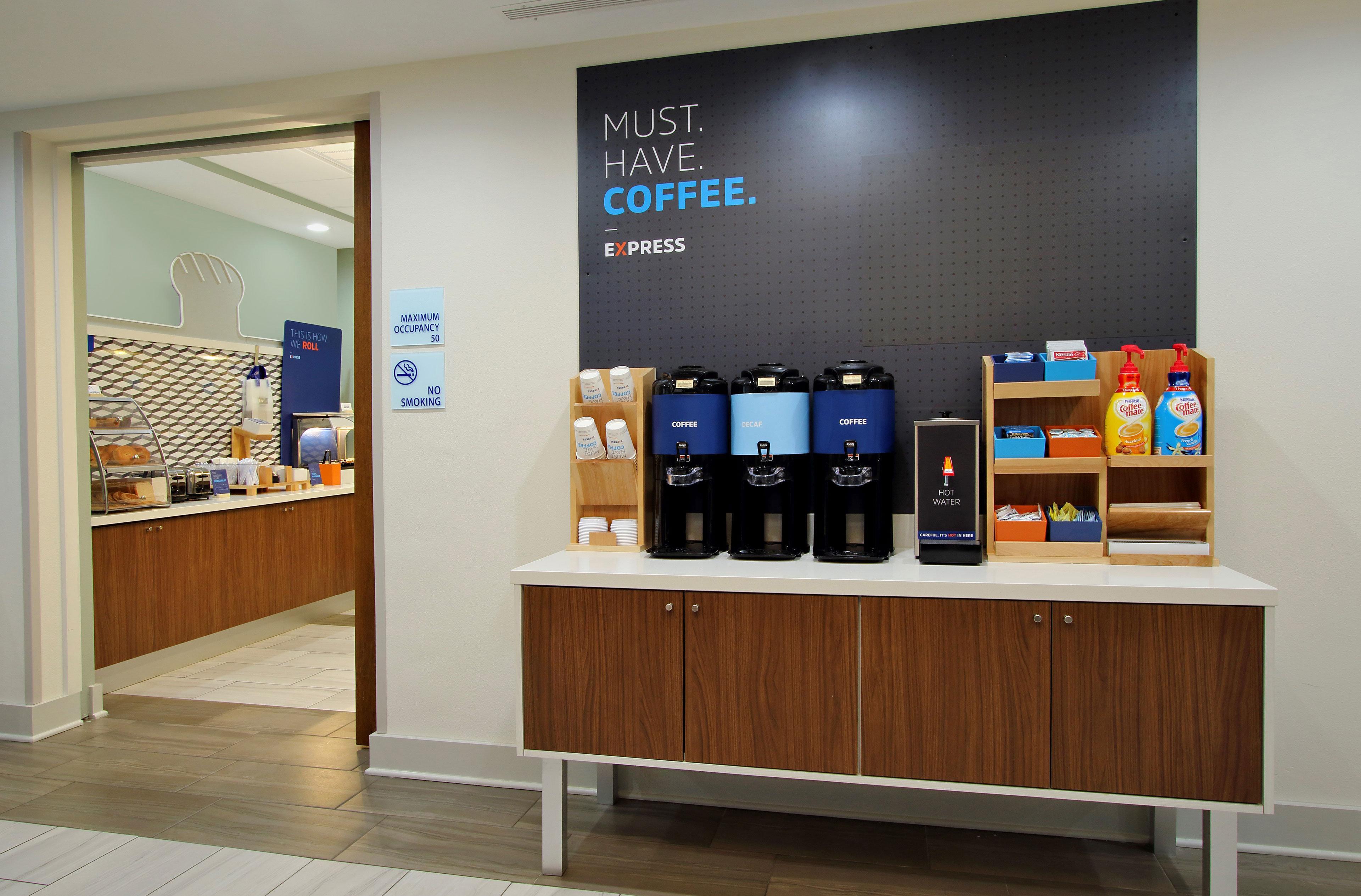 Holiday Inn Express Hotel & Suites Concordia Us 81 By Ihg Eksteriør bilde