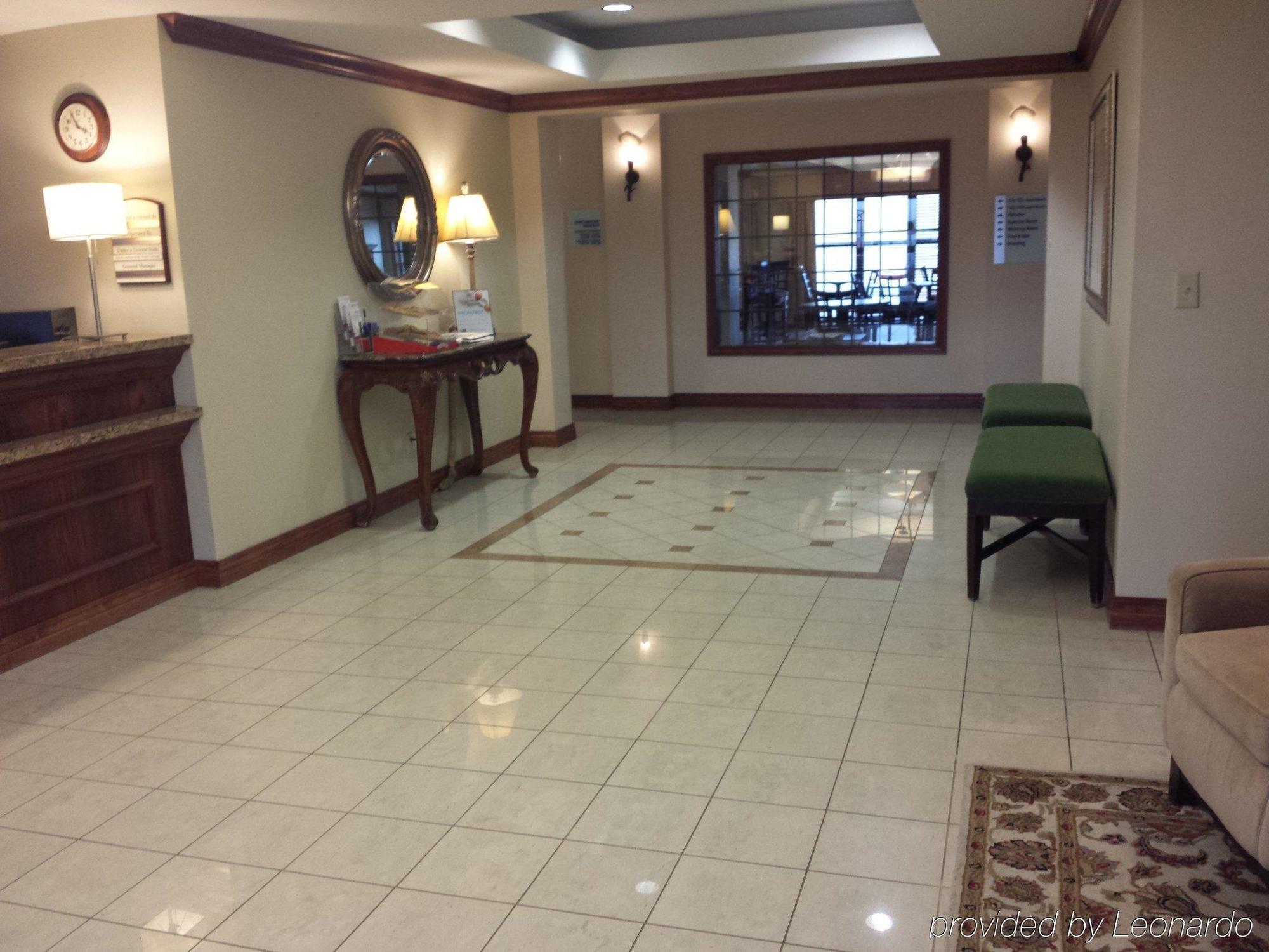 Holiday Inn Express Hotel & Suites Concordia Us 81 By Ihg Eksteriør bilde